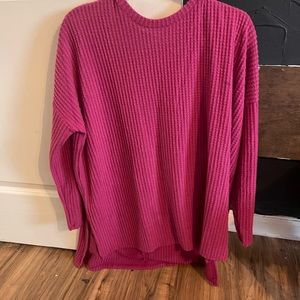 Pink tunic size medium. Never worn.